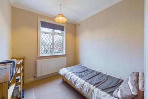 Bedroom:
