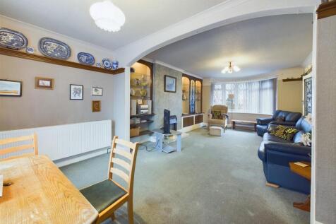 Lounge/diner: