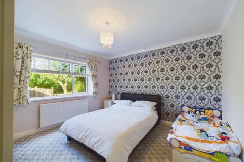 Bedroom: