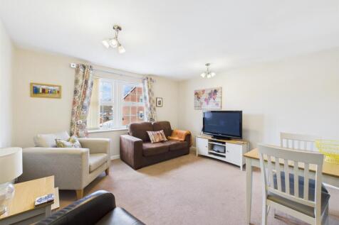 Kitchen/living/dining area: