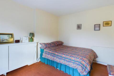 Bedroom: