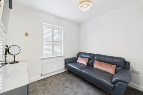 Bedroom: