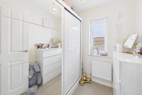 Bedroom: