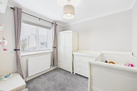 Bedroom: