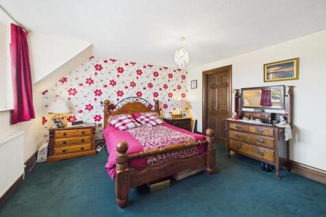 Bedroom: