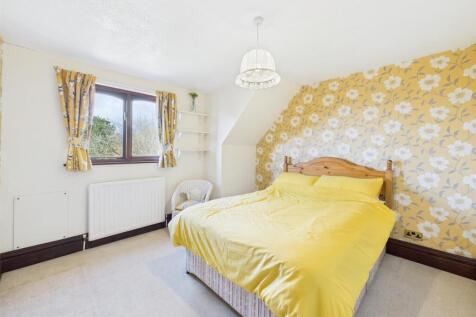 Bedroom:
