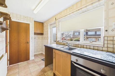 Kitchen: