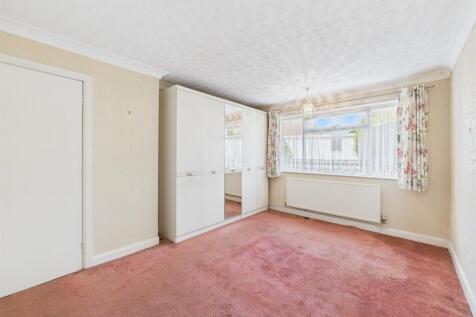 Bedroom: