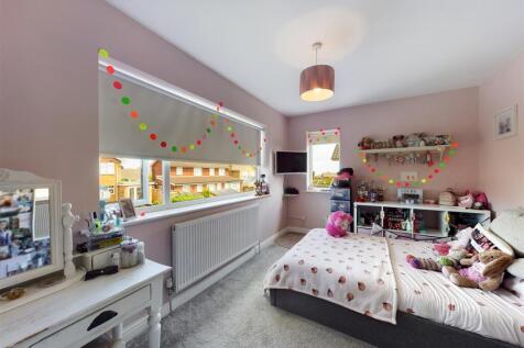 Bedroom: