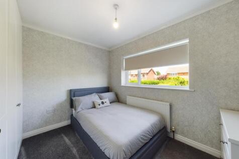 Bedroom: