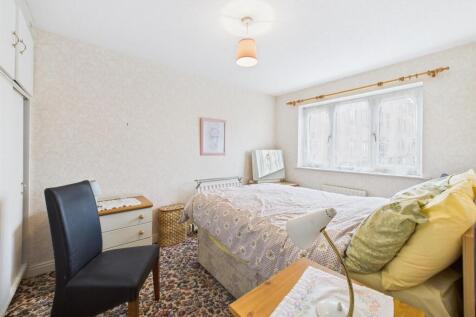 Bedroom: