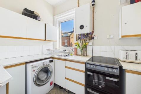 Kitchen: