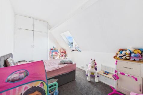 Bedroom:
