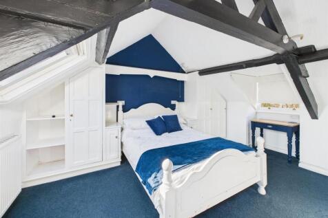 Bedroom: