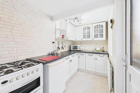 Kitchen: