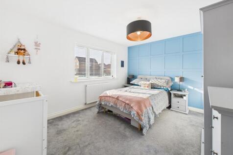 Bedroom: