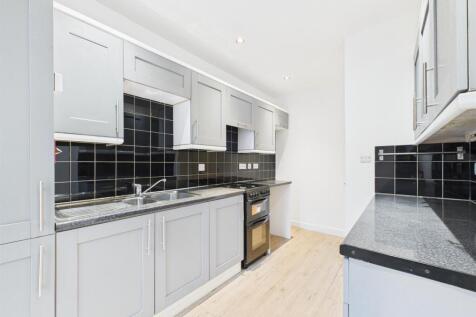 Kitchen: