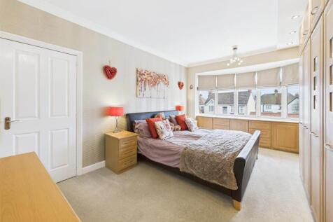 Bedroom: