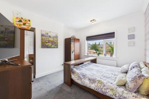 Bedroom: