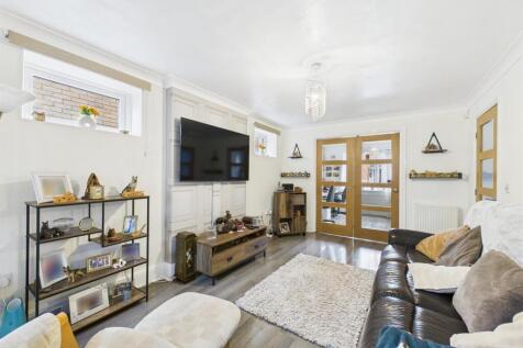 Lounge: