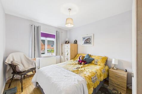 Bedroom: