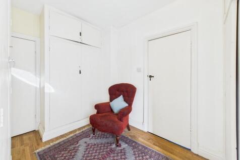 Dressing room: