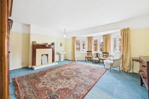 Bedroom: