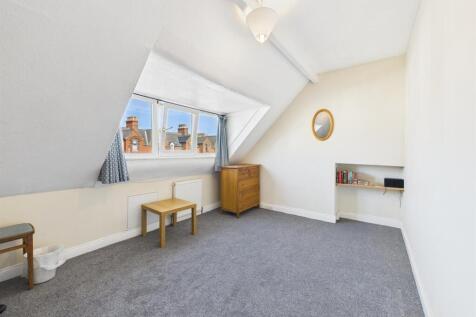 Bedroom: