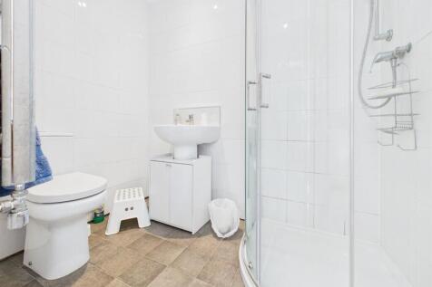 Shower room: