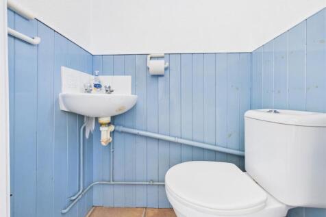 WC: