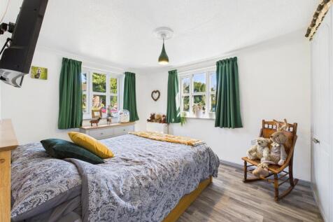 Bedroom: