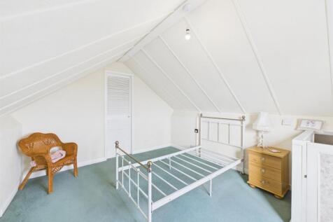 Bedroom: