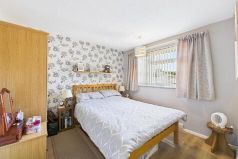 Bedroom: