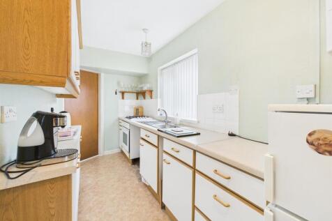 Kitchen: