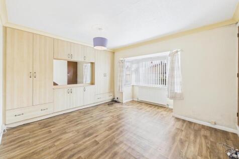 Bedroom: