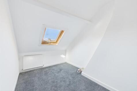 Bedroom: