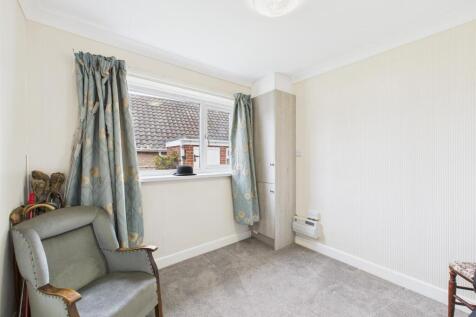 Bedroom: