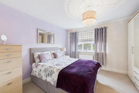 Bedroom: