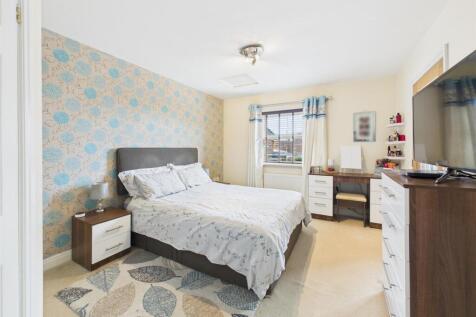 Bedroom: