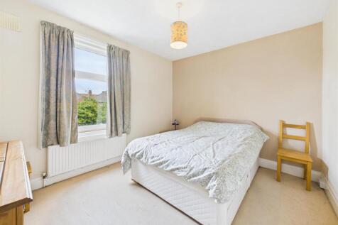Bedroom: