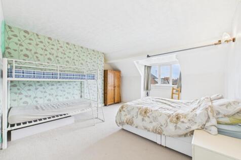 Bedroom: