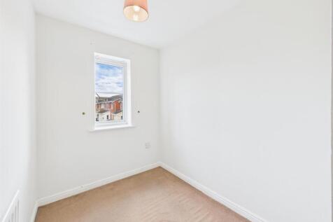 Bedroom: