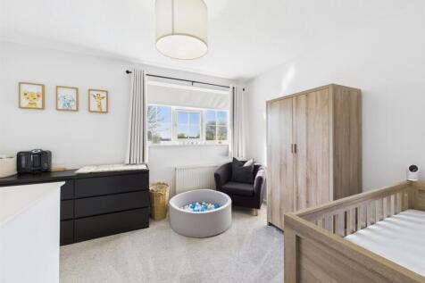 Bedroom: