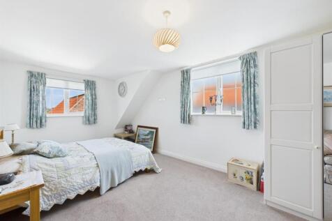 Bedroom: