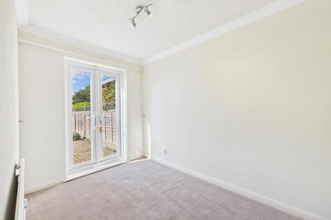 Bedroom:
