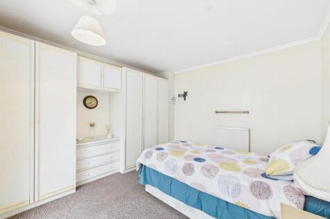Bedroom: