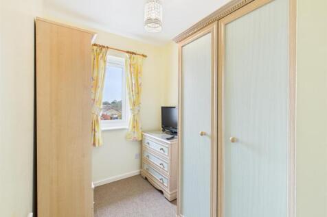 Bedroom: