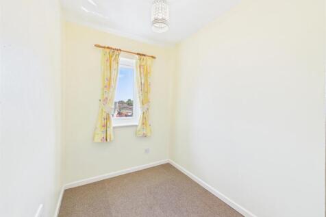 Bedroom: