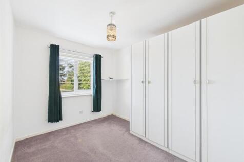 Bedroom: