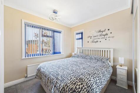 Bedroom: